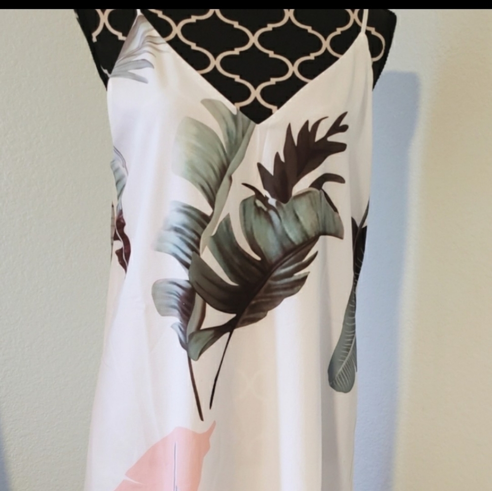 White tropical print sleeveless shift dress NWOT